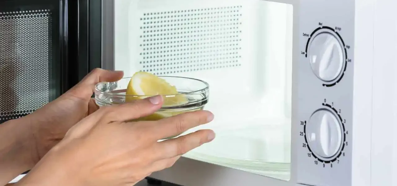 Los trucos que absolutamente necesita saber para la limpieza de microondas