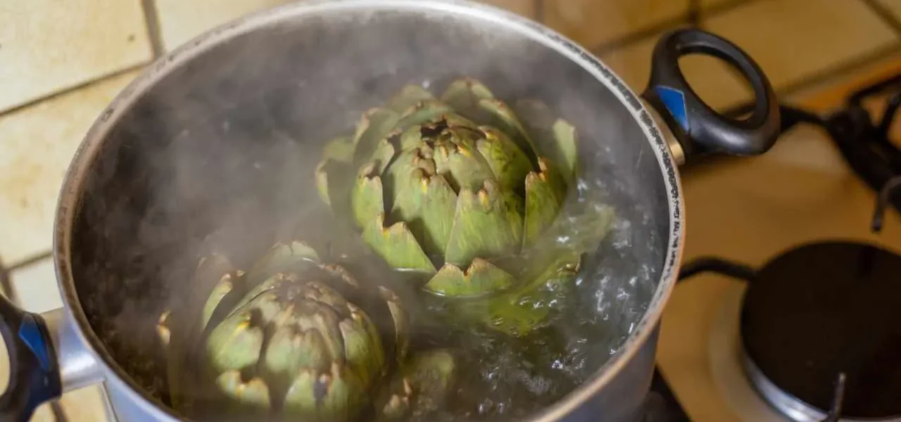 No tires agua de alcachofa, nunca creerás para qué puedes usarla