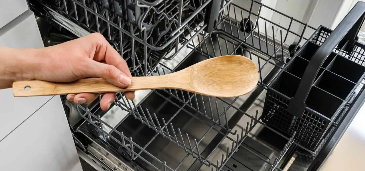 ¿Siempre pones cucharas de madera en el lavavajillas? ¿Por qué no deberías hacer eso