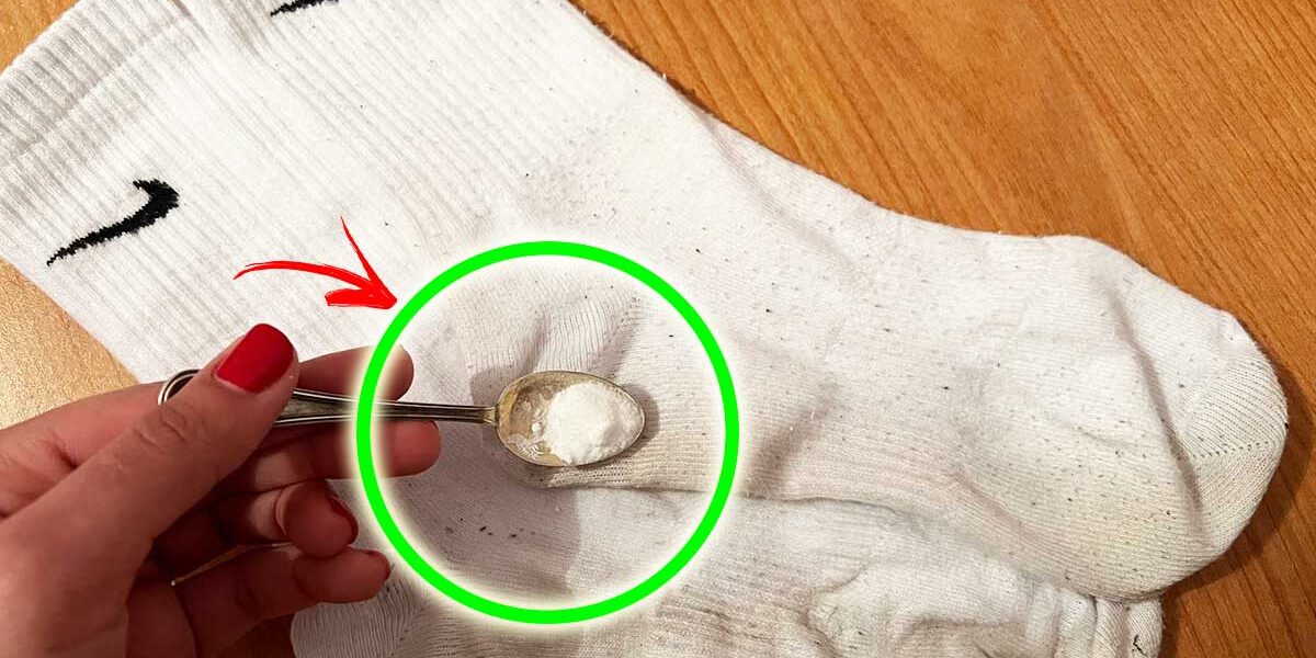 Cómo blanquear los calcetines de rizo con remedios naturales