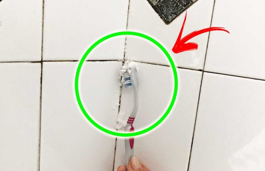 Cómo blanquear las juntas de los azulejos de mosaico en la ducha