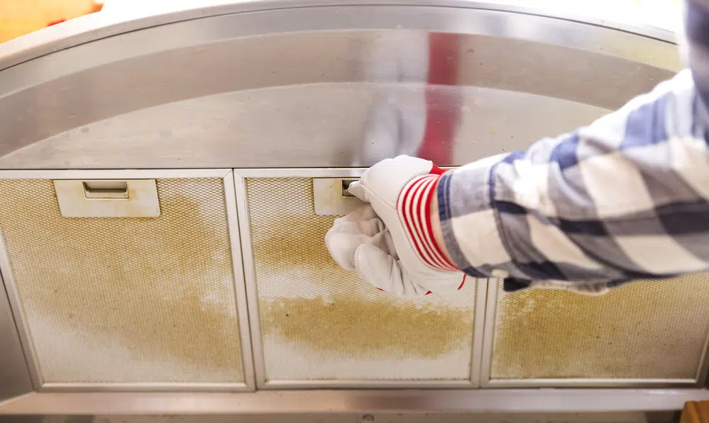 ¿Cómo limpiar una campana extractora? ¡Aquí tienes 4 trucos que funcionan!