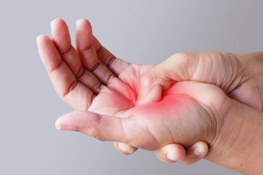 8 síntomas en las manos que indican una afección médica específica