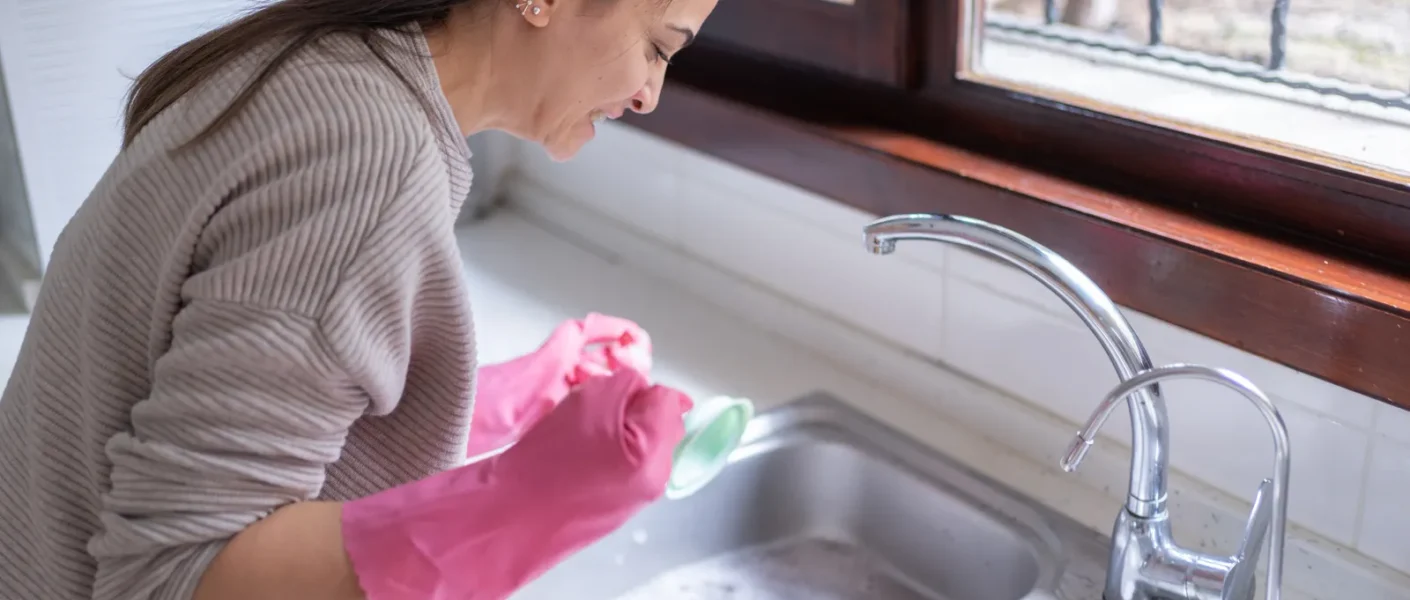 Cómo eliminar malos olores del fregadero con ingredientes caseros