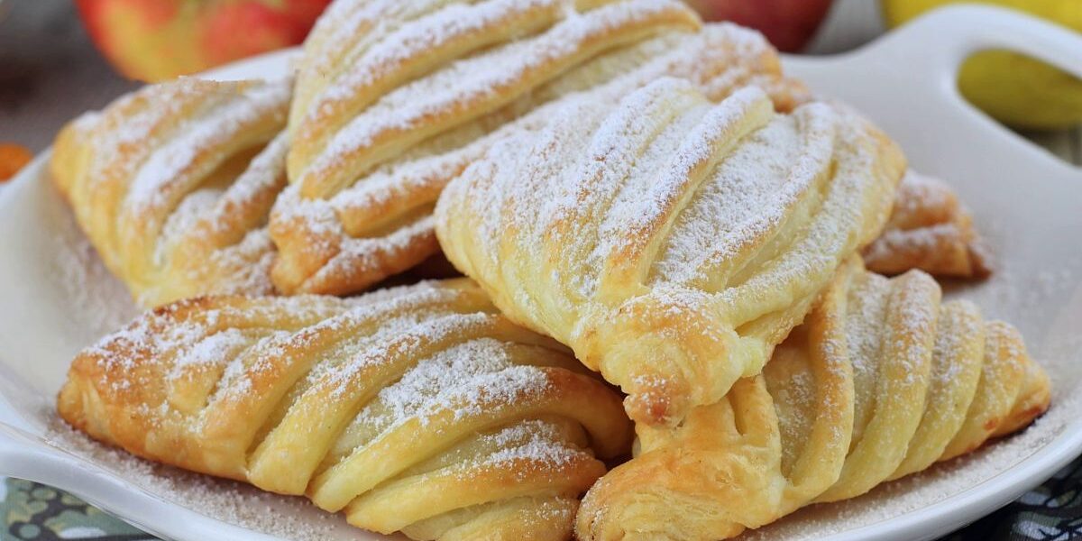 Super leckerer Blätterteig mit Apfel und Marmelade