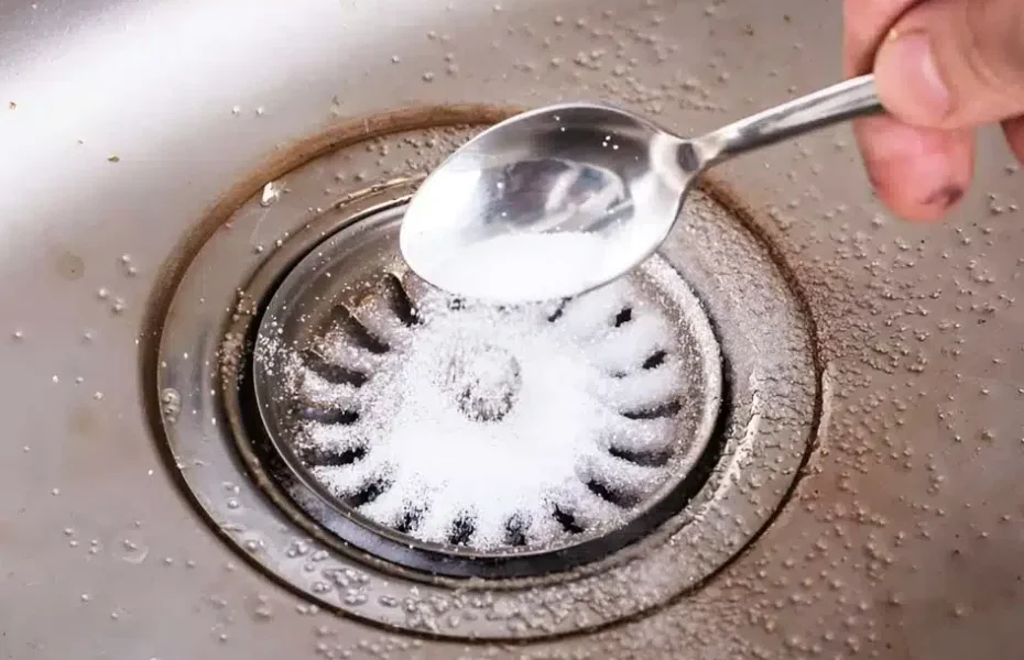 No necesita vinagre ni bicarbonato: este ingrediente de cocina desatasca eficazmente los desagües