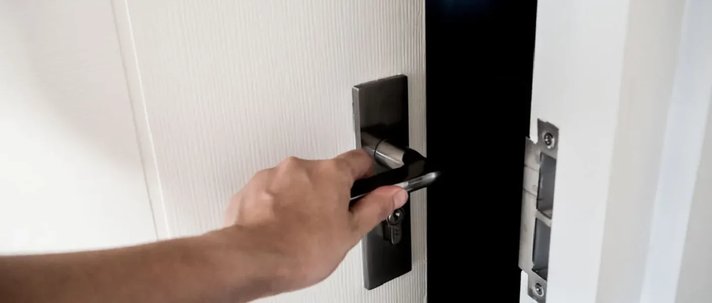 Cómo insonorizar una puerta y no escuchar a nadie