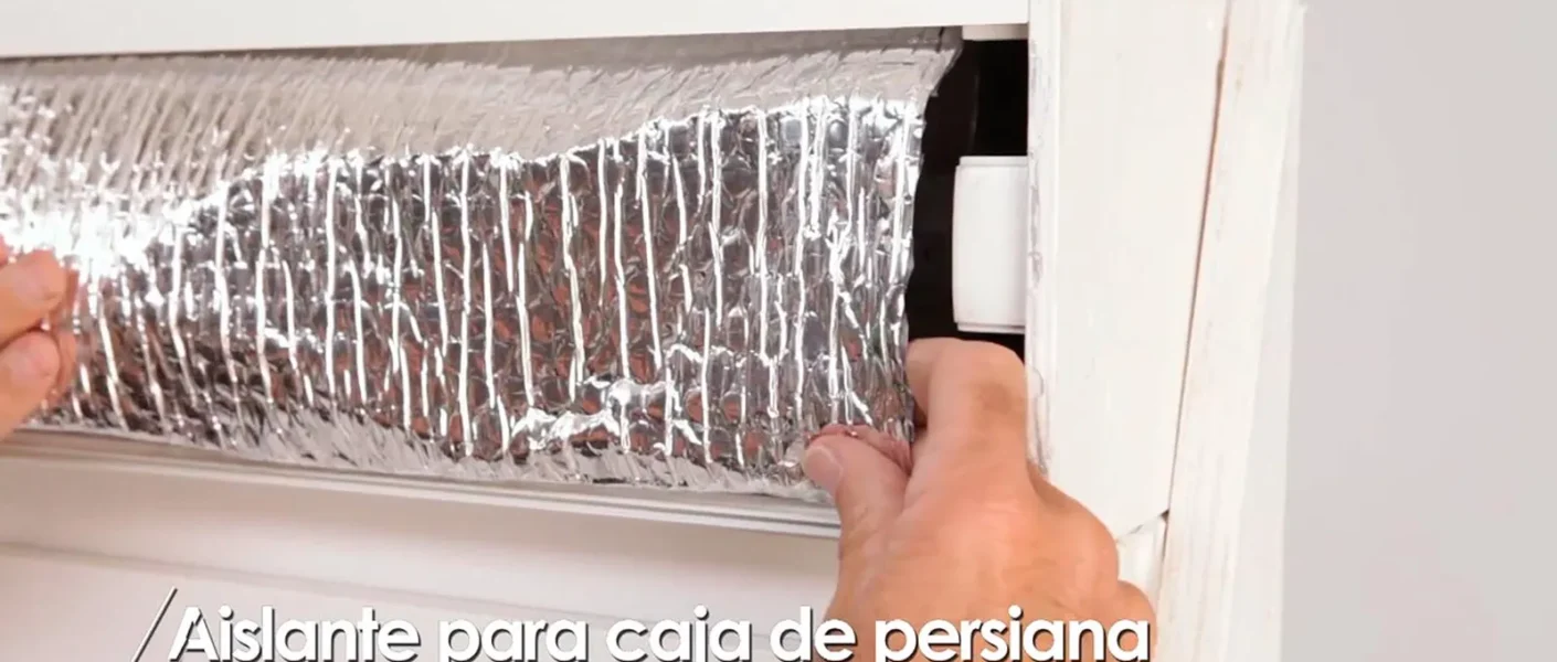 ¿Cómo aislar la caja de la persiana?