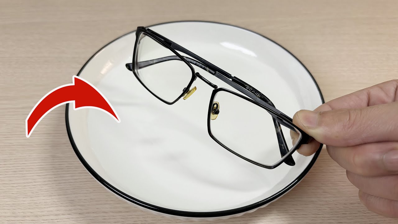Nettoyez les Lunettes Comme Ça, Elles Seront Toujours Comme Neuves Dans 10 Ans! 💥 (GÉNIAL) 🤯