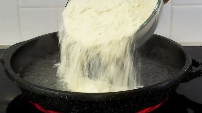 ¡Sin freír! Solo agrega harina al agua hirviendo y prepara esta receta increíble
