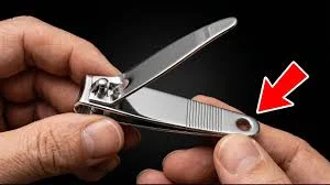 No todo el mundo conoce este uso secreto de los pintores de uñas 😱 ! ¡No vas a ser el cro