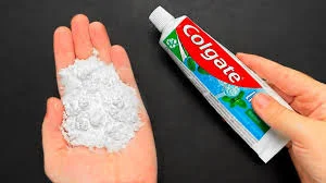 Mezcla bicarbonato de sodio con pasta dental: no creerás los resultados